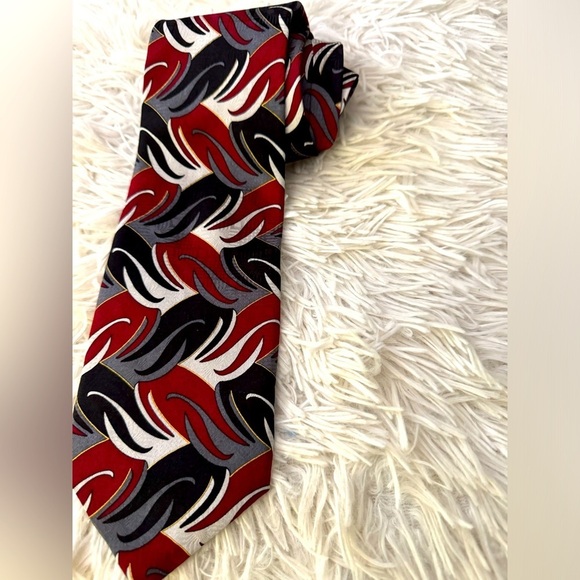 Portico 100% Imported Silk textured Men’s Neck Tie Vintage Black, Cranberry + - Picture 5 of 7